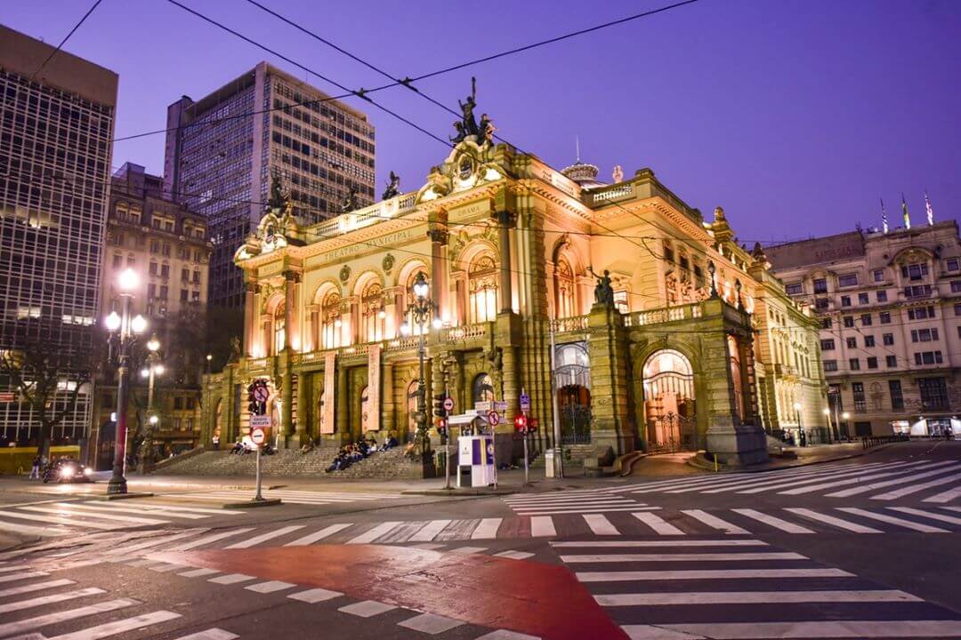 Teatro municipal no centro de SP para o lazer de todos